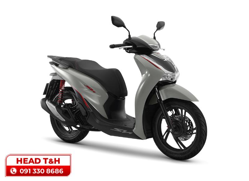 Hình ảnh minh họa giá xe SH 125i tại đại lý Honda ở Việt Nam, hiển thị bảng giá có thể cao hơn niêm yết